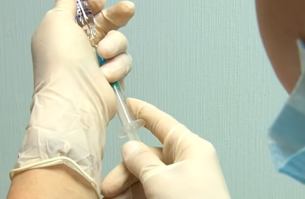 Прививка. Фото: скриншот Youtube-видео