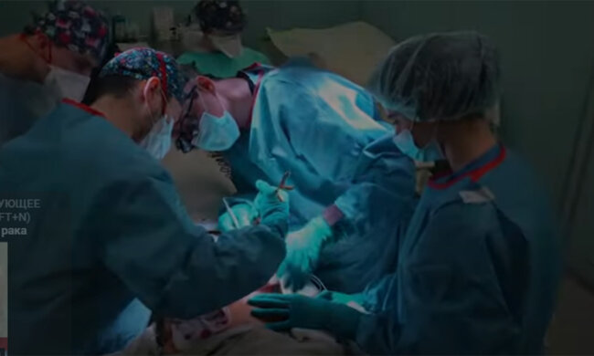 Врачи. Фото: youtube.com