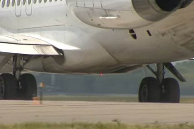 Авиакомпания объявила о возможном банкротстве. Фото: скирншот Youtube