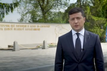 Обращение Владимира Зеленского 9 мая к украинцам. Фото: скриншот YouTube