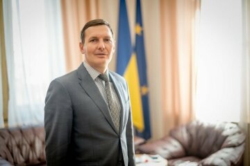 Євгеній Єнін розповів про плани організаторів масових заворушень у Києві: хотіли застосувати бойові гранати