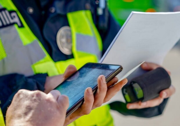 Водителей предупредили – штраф 34000 грн за отсутствие сертификата