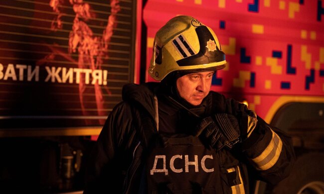 Пожар в ТЦ «Эпицентр» в Сумах после удара российского дрона