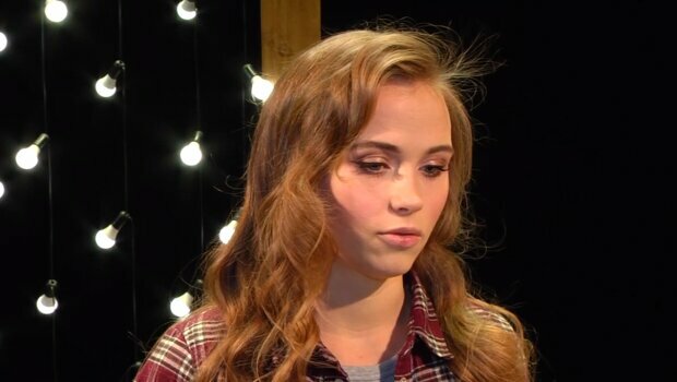 Анна Кошмал. Фото: скриншот YouTube