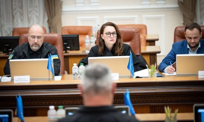 Юлія Свириденко на засіданні енергетичного штабу Києва