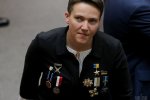 Почти Брежнев: Надя Савченко обвешалась орденами и пришла к Зеленскому