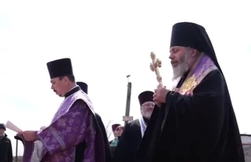 В России провели крестный ход против коронавируса в небе. Фото: скриншот Youtube