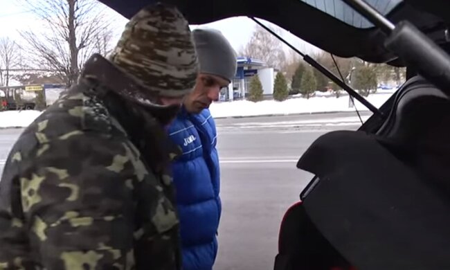 Представитель ТЦК. Фото: скриншот YouTube-видео