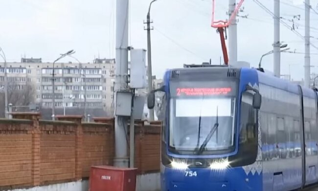 Киев, транспорт. Фото: скриншот Youtube