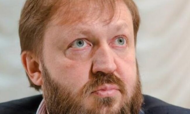 Приспешника Януковича Горбаля, который пытается возглавить Бюро экономической безопасности, облили нечистотами