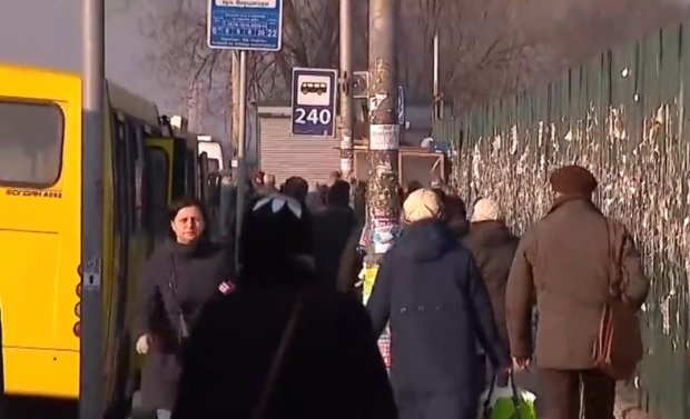 Транспортный коллапс в Киеве. Фото: скриншот YouTube
