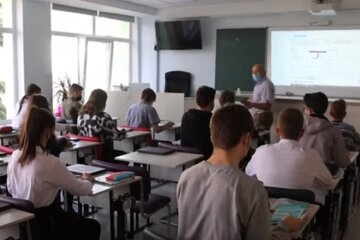 Урок в школе. Фото: скриншот YouTube-видео