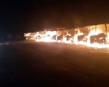 Поджог автопарка в Черкасской области. Фото: Facebook