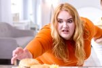 Медики назвали продукты, избыток которых в рационе может привести к гибели. Фото: скриншот YouTube