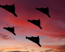 Ворожі дрони, атака дронами, рій дронів. Фото: Telegram