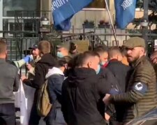 Митинг перед посольством Польши. Фото: Youtube