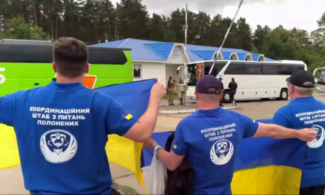 Нардеп рассказал правду о возвращении пленных военных в Украину. Фото: YouTube