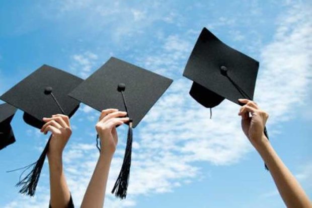 В Украине увеличат одноразовые соцвыплаты выпускникам. Иллюстративное фото