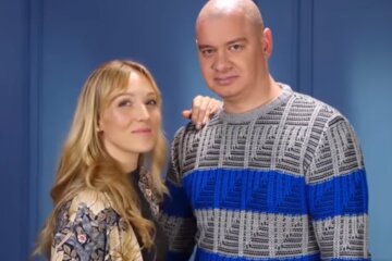 Євген Кошовий з дружиною Ксенією. Фото: скріншот YouTube-відео