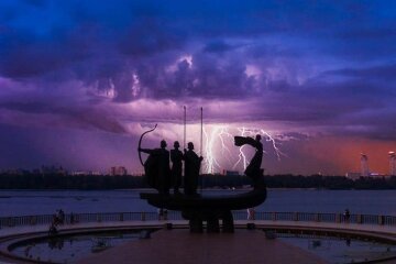 Гроза в Киеве. Фото: скриншот Instagram/Kievmap