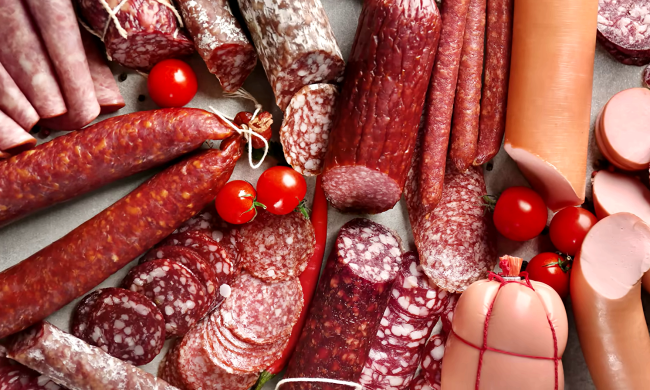 Які продукти вважаються канцерогенними. Фото: YouTube