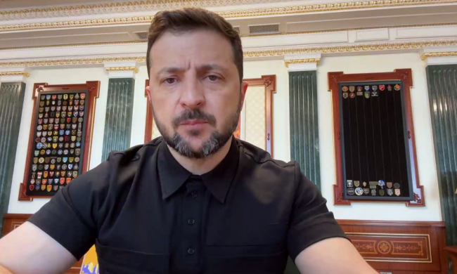 Зеленський у п'ятницю ввечері терміново звернувся до українців. Фото: YouTube
