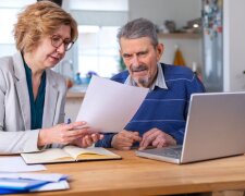 Пенсіонерів активно запрошують на роботу - які вакансії та зарплати. Фото: скрін YouTube