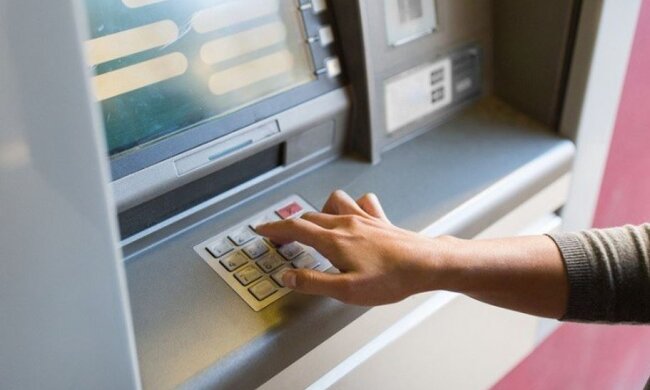 Выгребут все, до последней копейки: в Киеве появились опасные банкоматы, подробности