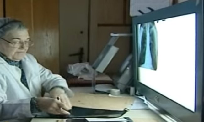 Сколько украинцев за апрель заразились туберкулезом: данные. Фото: скриншот YouTube