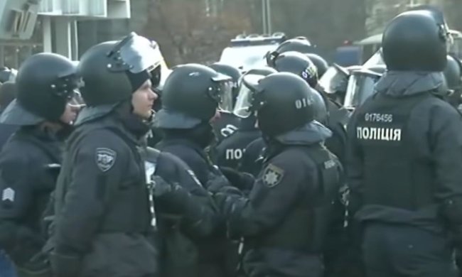 В центр Киева стянута полиция. Фото: скрин 112 канал