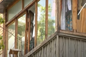 В Украине будут сносить аварийные дома. Фото: Факты, скрин