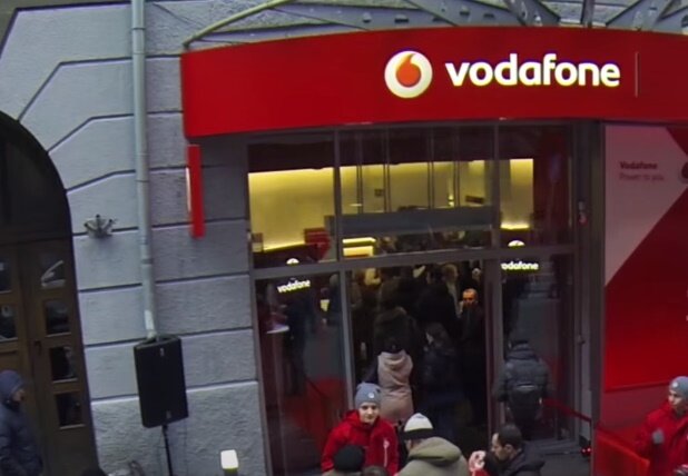 Vodafone запускает новые акции. Фото: YouTube, скрин
