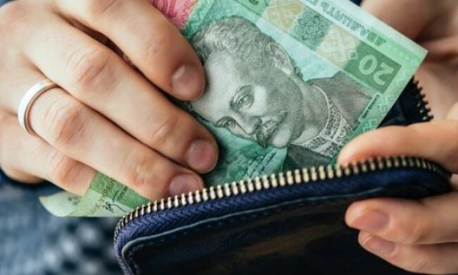 Киевляне еле сводят концы с концами: без работы остались десятки тысяч