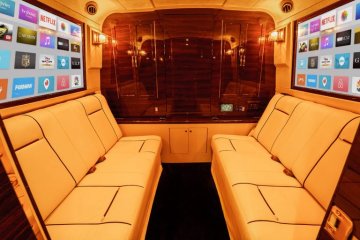 В сети показали офис на колесах. Подойдет для президента. Цена  - 1 миллион долларов