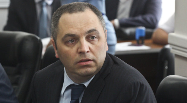 Портнов объявил, что ГБР жестко взалось за Порошенко