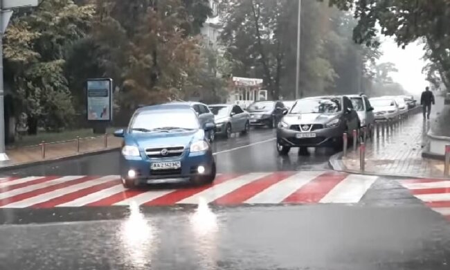 Киев, транспорт. Фото: скриншот Youtube