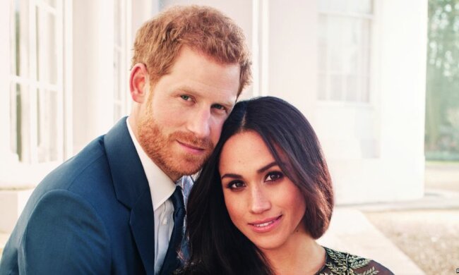 Меган Маркл и Принц Гарри показали миру наследника