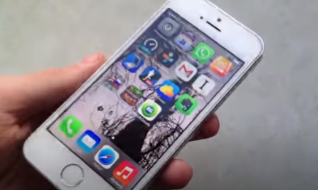 Какие снимки лучше не публиковать и почему. Фото: скриншот Youtube-видео