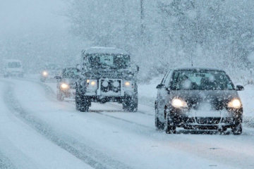 Аномальный июнь: в Украине выпал снег, а потом еще и град "рубанул"