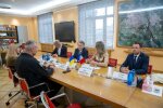 Київ отримує гуманітарну допомогу від французького міста Орлеан