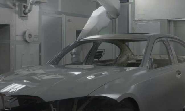 Производство авто. Фото: YouTube, скрин
