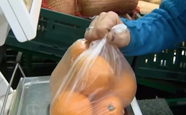 Пластиковый пакет. Фото: скриншот YouTube-видео