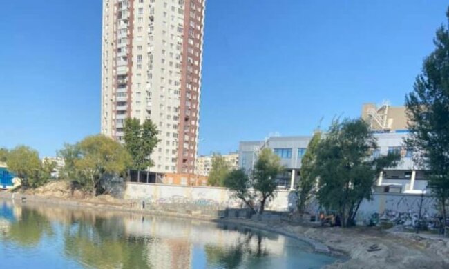 Киев уходит под воду: стало известно об оползне, под угрозой жилой комплекс