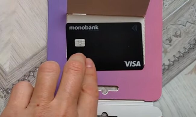 Monobank. Фото: скріншот YouTube-відео