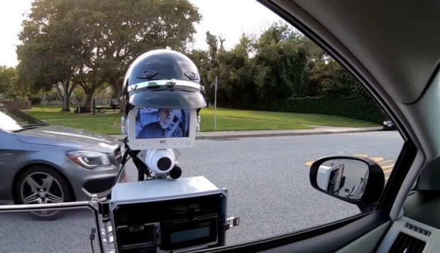 В США документы водителей начал проверять полицейский-робот