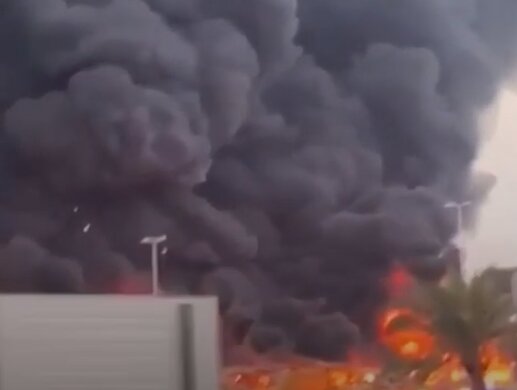 Огонь на рынке: Скриншот YouTube