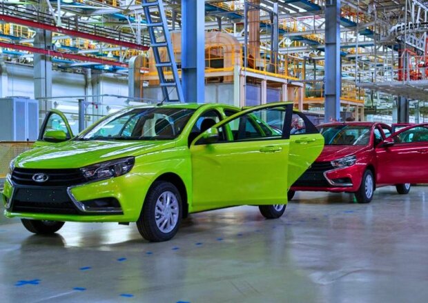 В Украине начались продажи Lada местной сборки. Фото: скриншот YouTube