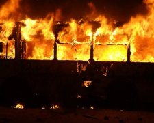 В Одесской области сгорел автобус Нацгвардии. Фото иллюстративное