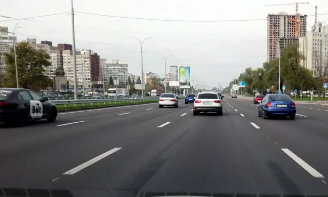 В Украине планируют ввести новые режимы скорости. Фото: YouTube