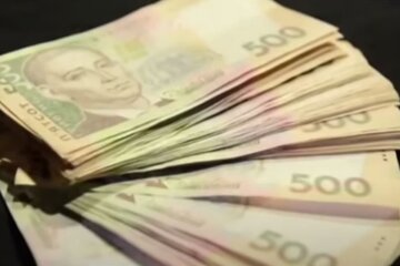 Помощь украинцам от государства и фондов: полный список. Фото: скриншот YouTube-видео